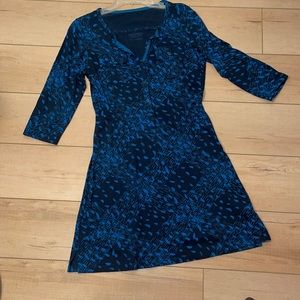 Patagonia cotton dress. Fun pattern in navy and bright blue.
